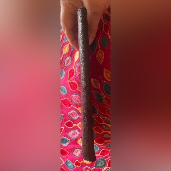 Chanel lamb skin caviar leather black wallet. Approximately 7 x 4“. GUC. - Picture 5 of 11